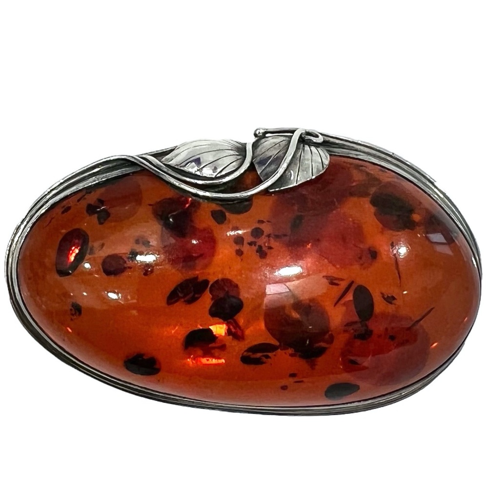 VINTAGE CABOCHON BALTIC AMBER & STERLING SILVER BEZEL & LEAVES BROOCH
